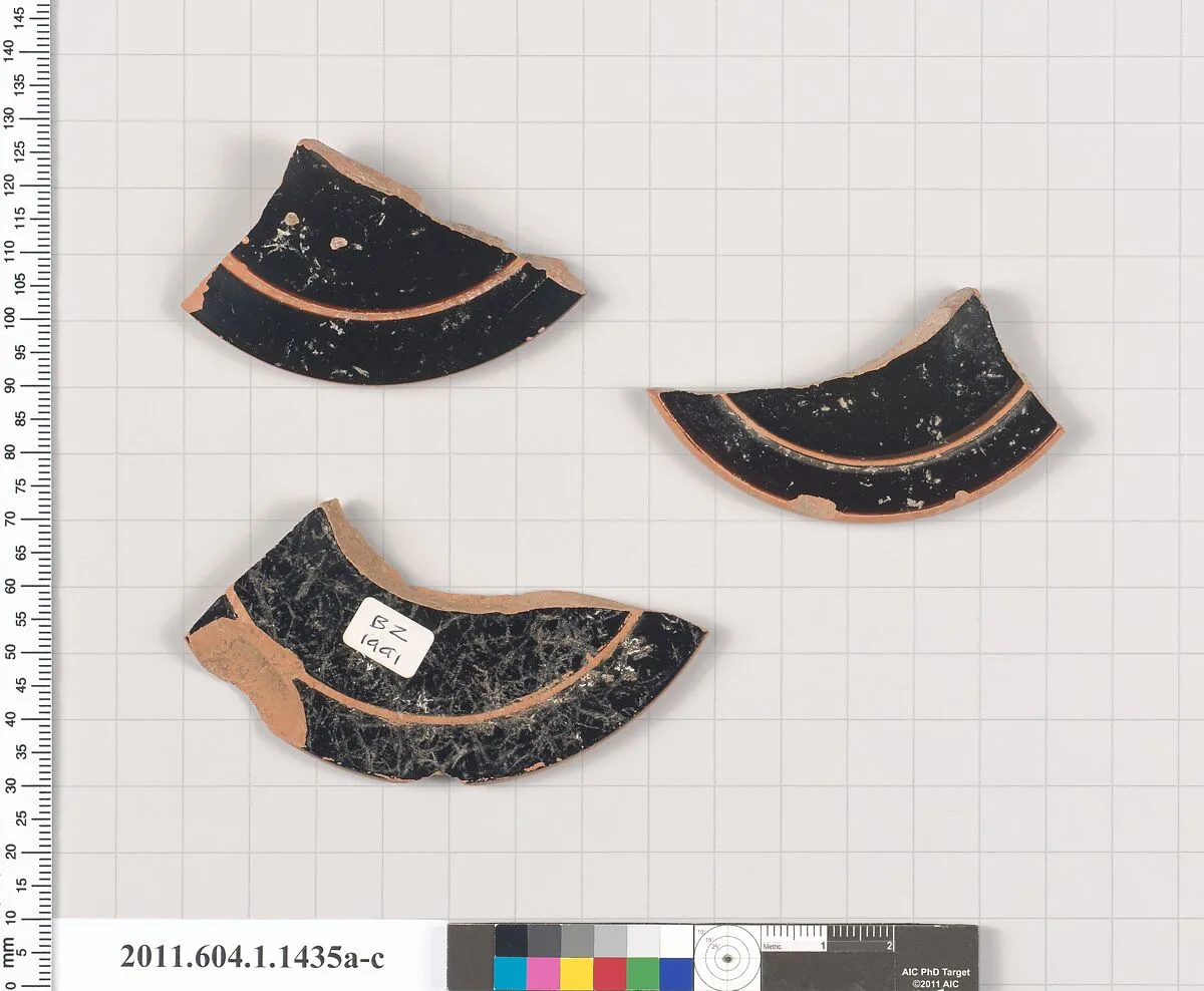 Terracotta fragments of kylikes (drinking cups) — Unknown
