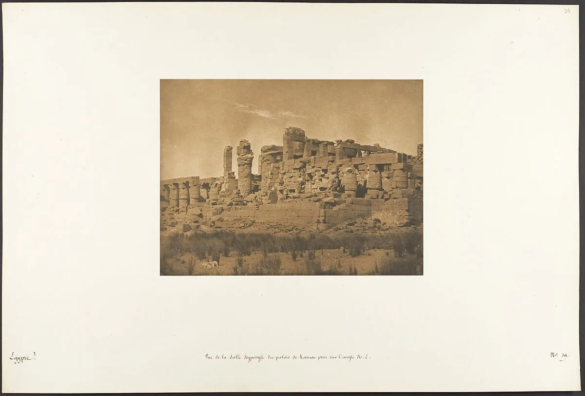 Vue de la Salle Hypostyle du palais de Karnac, prise sur l'angle N.E. — Maxime Du Camp