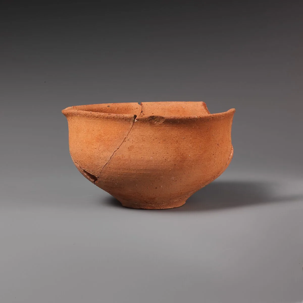 Terracotta pulled-rim bowl — Unknown