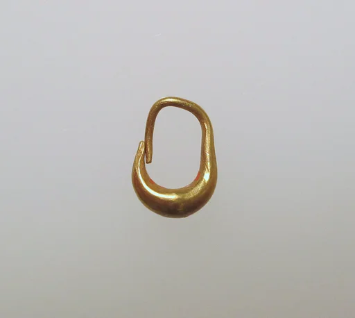 Earring, boat-shaped