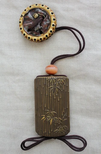 松蔦竹蒔絵鞘印籠|Saya Inrō with Pine and Ivy (obverse) and Bamboo Grove (reverse)