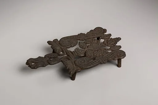 Trivet