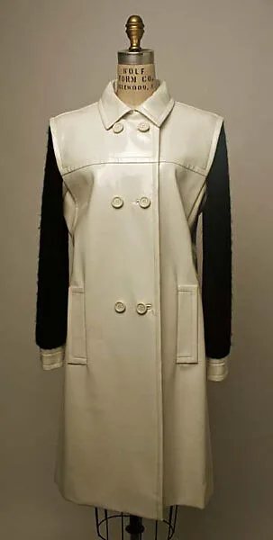 Rain ensemble — Roger Vivier|Yves Saint Laurent|Yves Saint Laurent