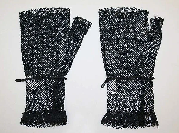 Mitts — Unknown