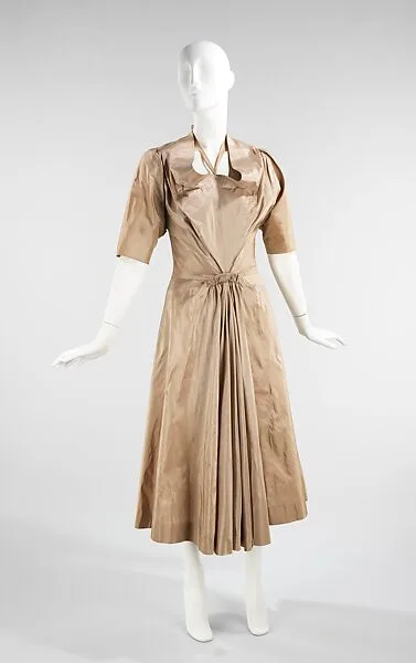 Dinner dress — Charles James