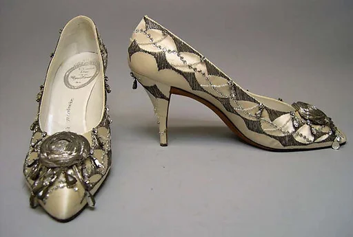 Evening shoes