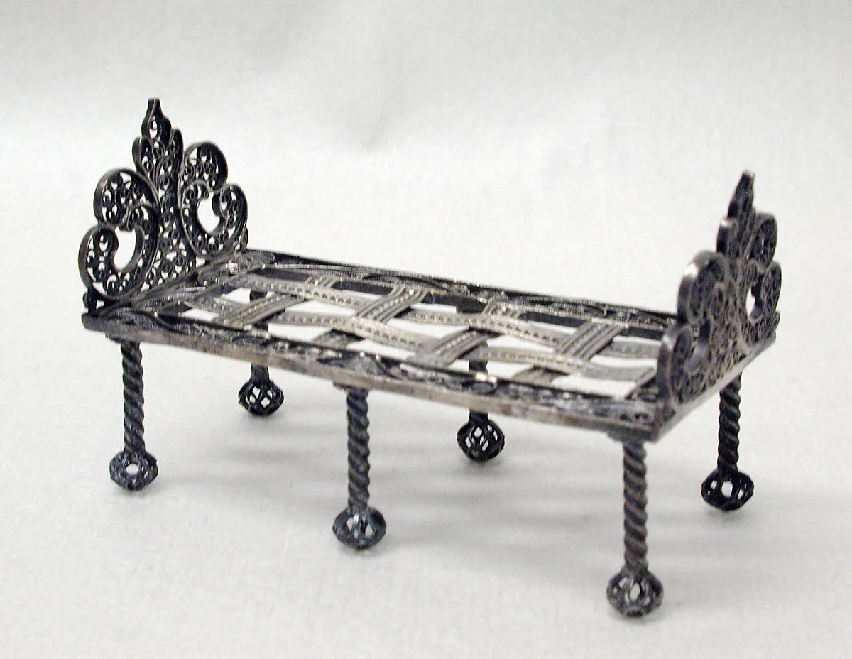 Miniature daybed (part of a set) — Unknown