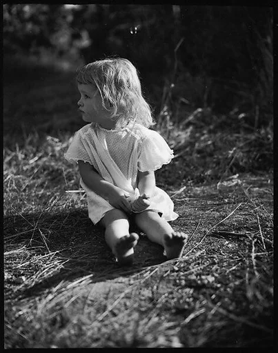 [Unidentified Girl]