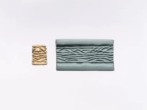 Cylinder seal and modern impression: oblique lines