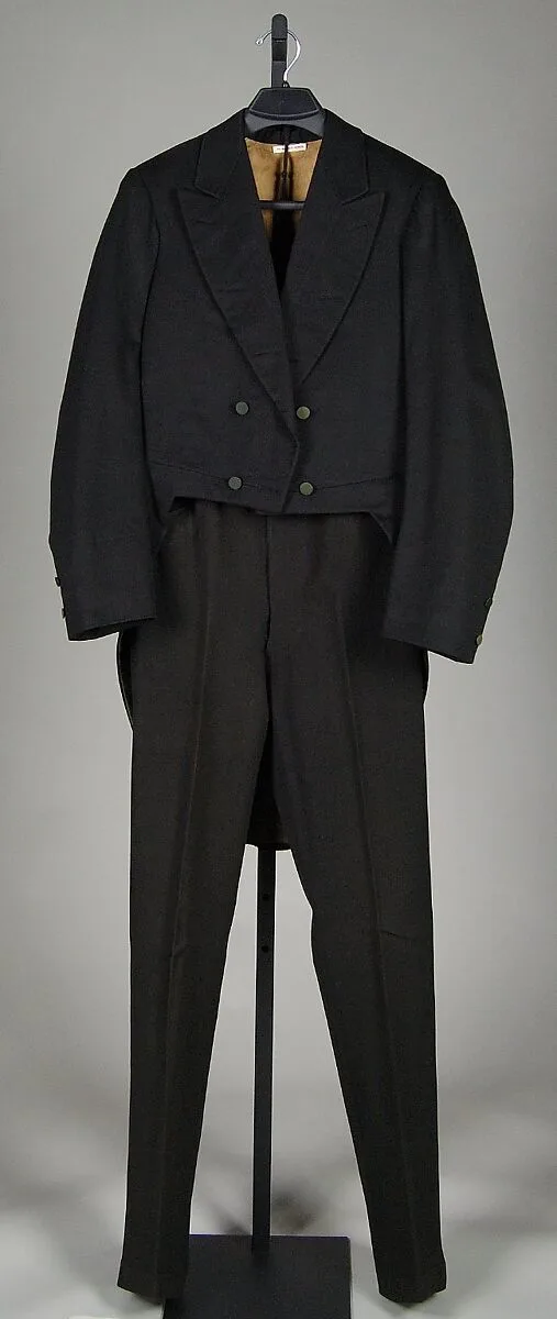 Evening suit — Unknown