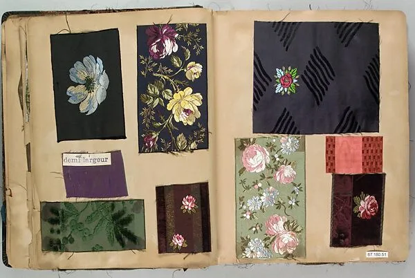 Patterned silks (12 books) — Unknown