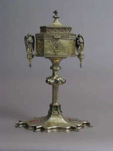Footed Pyx