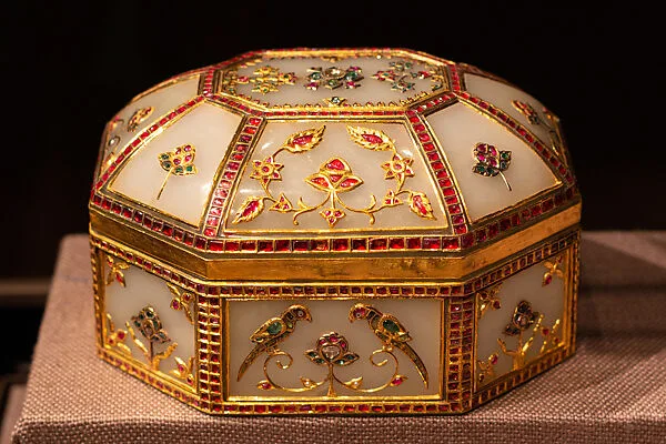 Jeweled Casket with Birds — Unknown