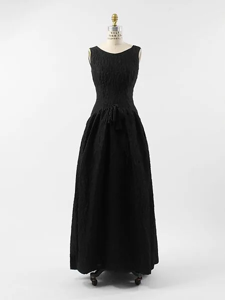 Evening dress — Cristobal Balenciaga|House of Balenciaga