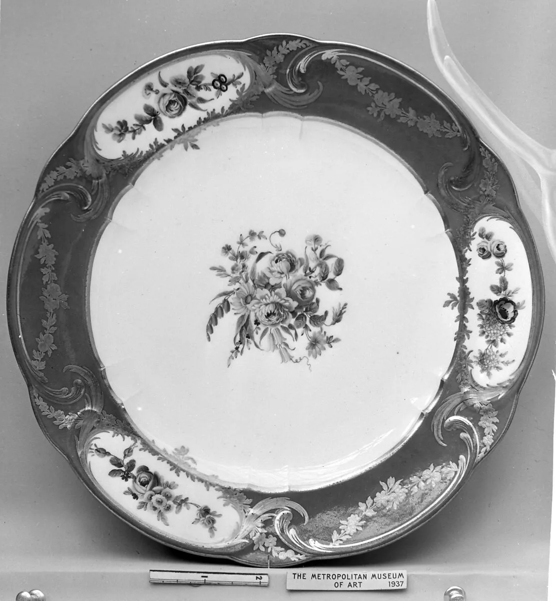 Plate (Assiette à palmes) (1 of 102) (part of a service) — Sèvres Manufactory|Antoine-Toussaint Cornailles