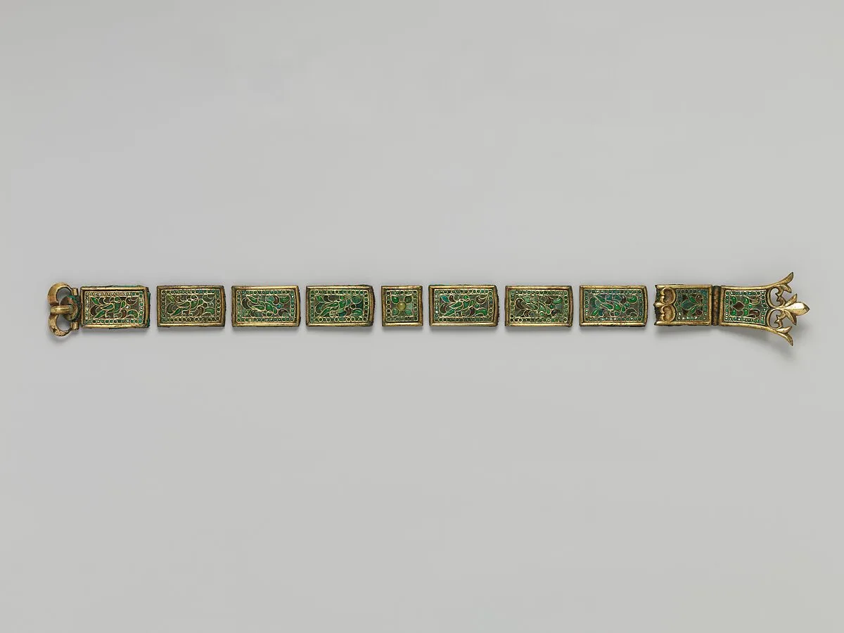 唐 鎏金青銅嵌寶带扣、带板|Belt buckle and decorative plaques — Unknown