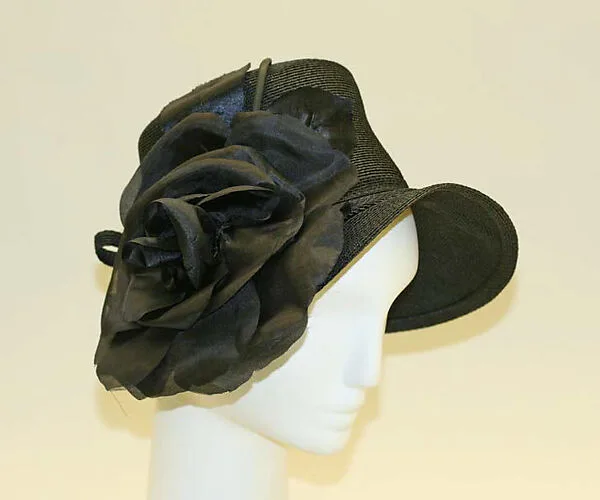 Hat — Lord & Taylor