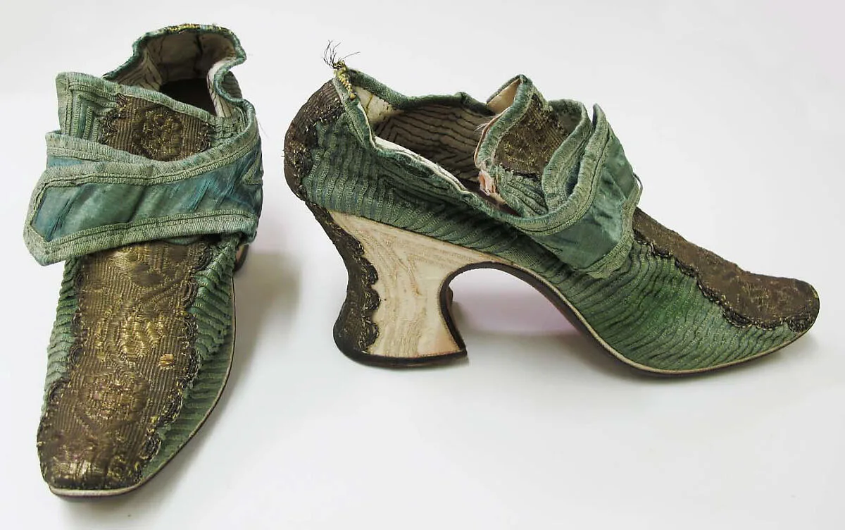 Shoes — Unknown