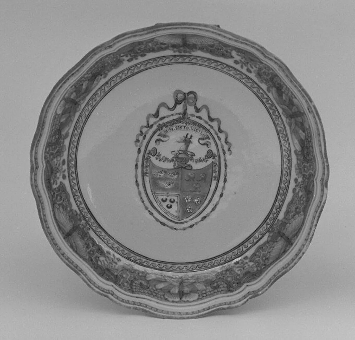 Saucer (part of a service) — Unknown