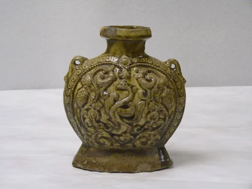 隋至唐  青瓷扁壶|Flask with molded decoration