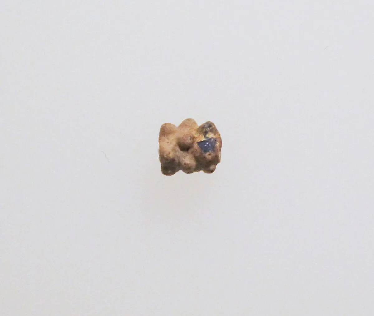 Bead — Unknown