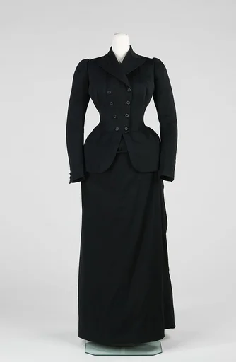 Riding habit