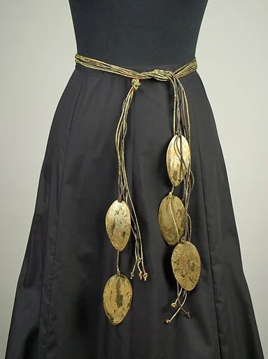 "Foil Leaf Belt"