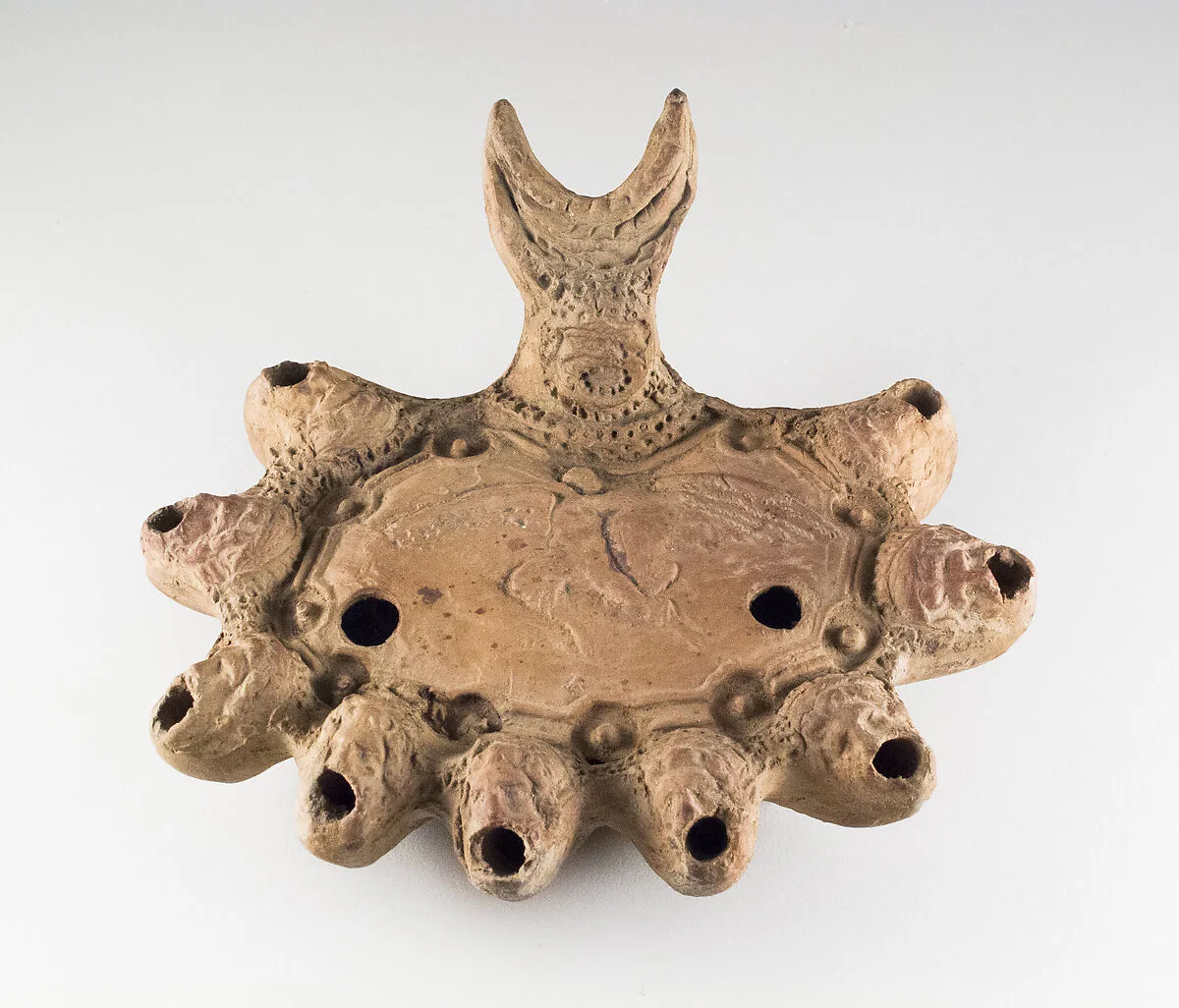 Lamp with nine nozzles — Unknown