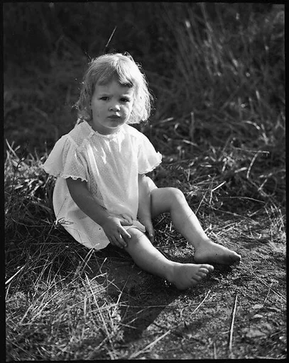 [Unidentified Girl]