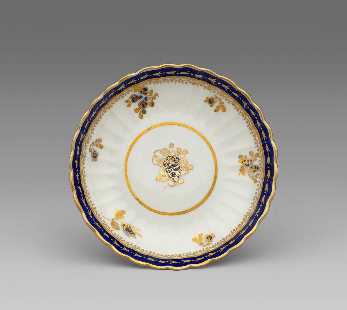 Saucer — Caughley Factory