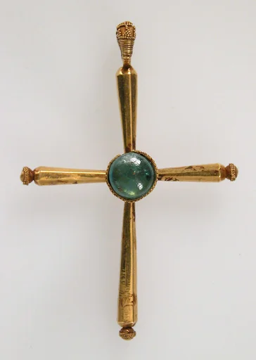 Pendant in the form of a Latin Cross