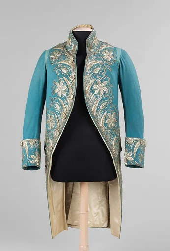 Court coat