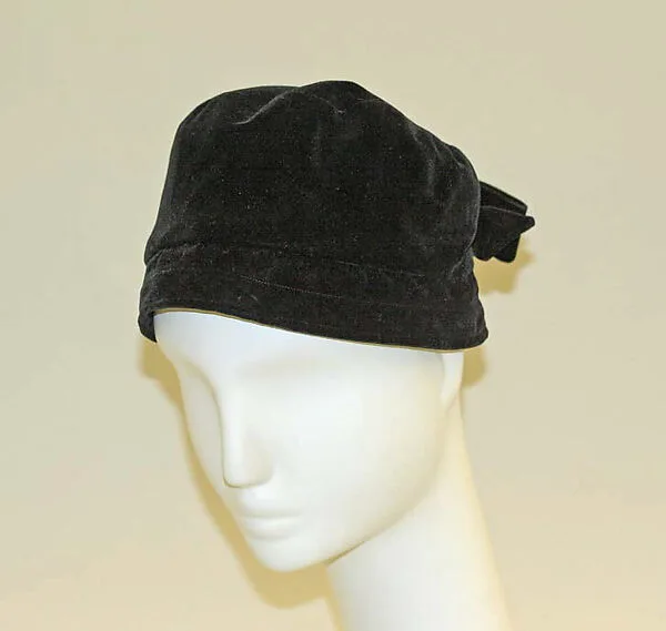 Cloche — Mr. John, Inc.