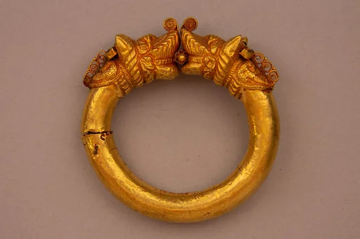 Bracelet (Kada), One of a Pair