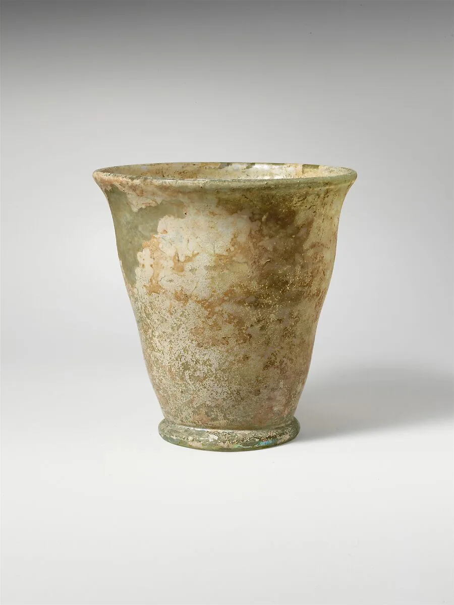 Glass beaker — Unknown