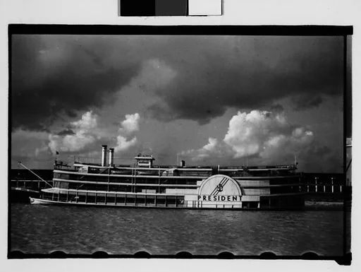 [Steamboat "President" at Dock, New Orleans, Louisiana]