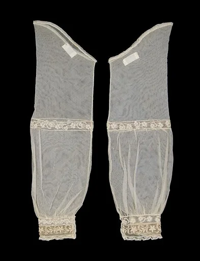 Sleeves