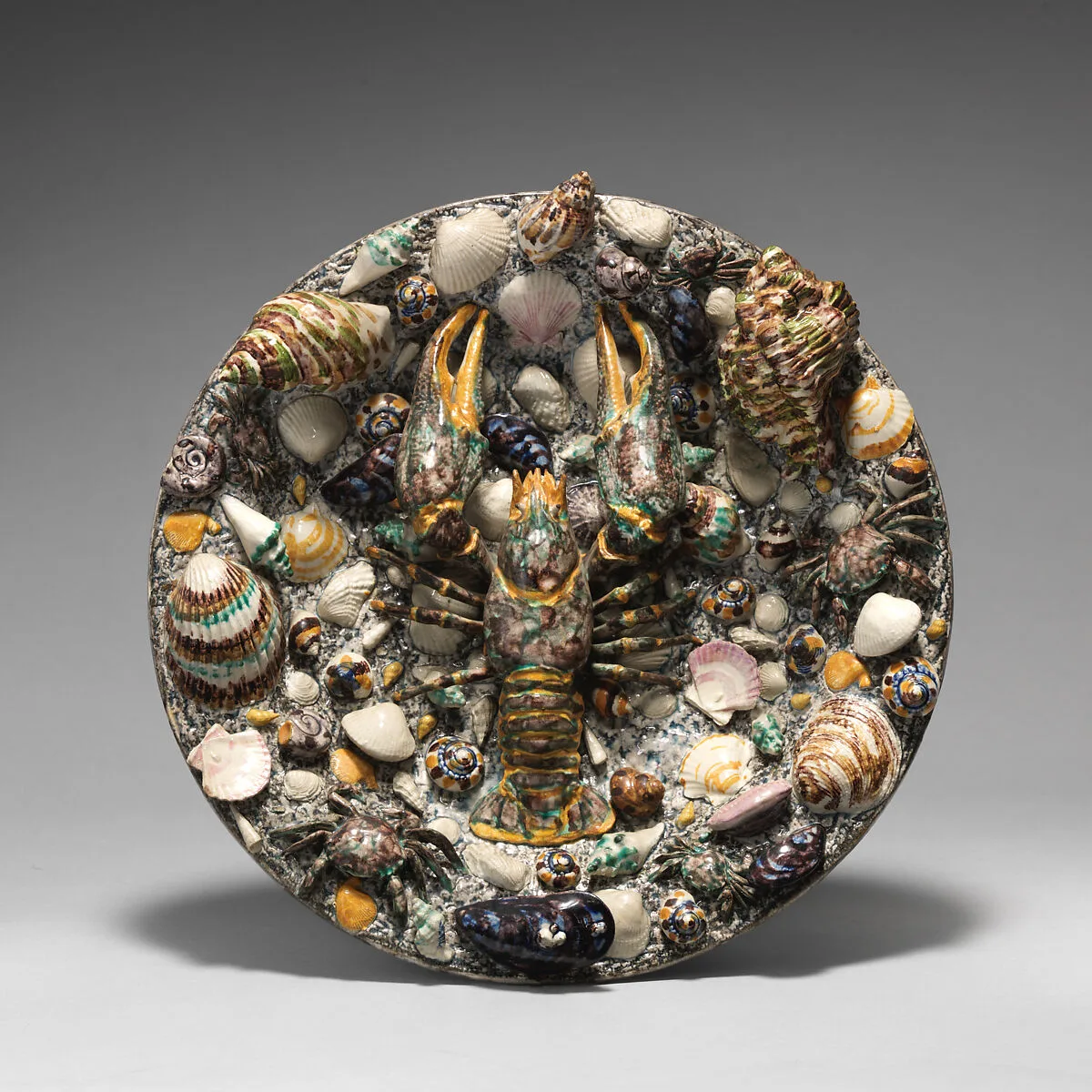 Round dish with lobster and shells — Thomas-Victor Sergent