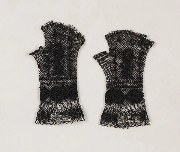 Mitts — Unknown
