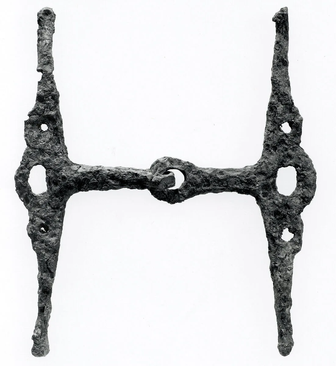 Horse bit with attached cheekpieces — Unknown