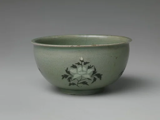 청자 상감 모란 무늬 주전자 받침 고려|靑磁象嵌牡丹文承盤 高麗|Basin decorated with peonies