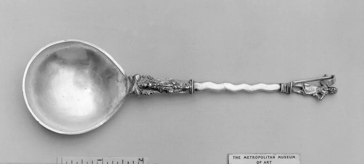 Figure-top spoon — Unknown