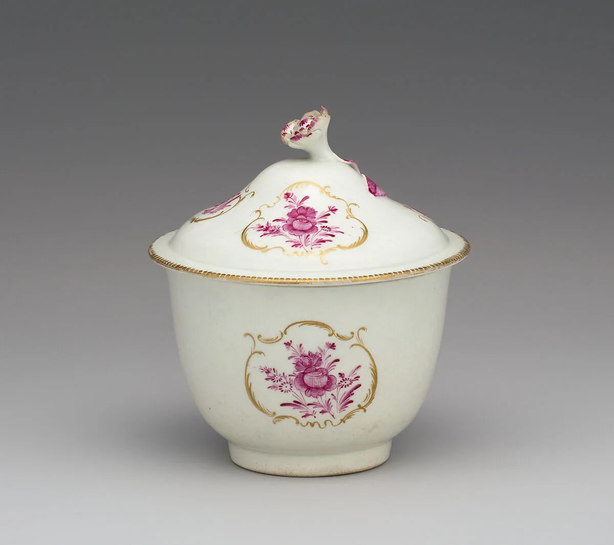 Sugar bowl with cover — Worcester factory