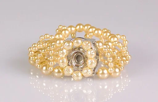 "Courtiers Ruff Bracelet"