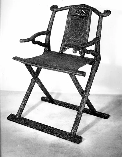 元至明初    剔黑飛鳥穿花紋交椅|Folding chair with two birds among flowers