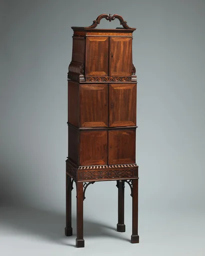 Coin cabinet