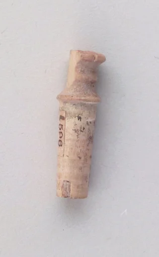 Pin head ending in a mortice