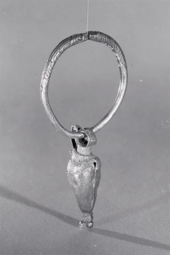 Earring