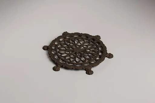 Trivet