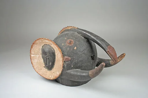 Helmet Mask (Bo Nun Amuin)